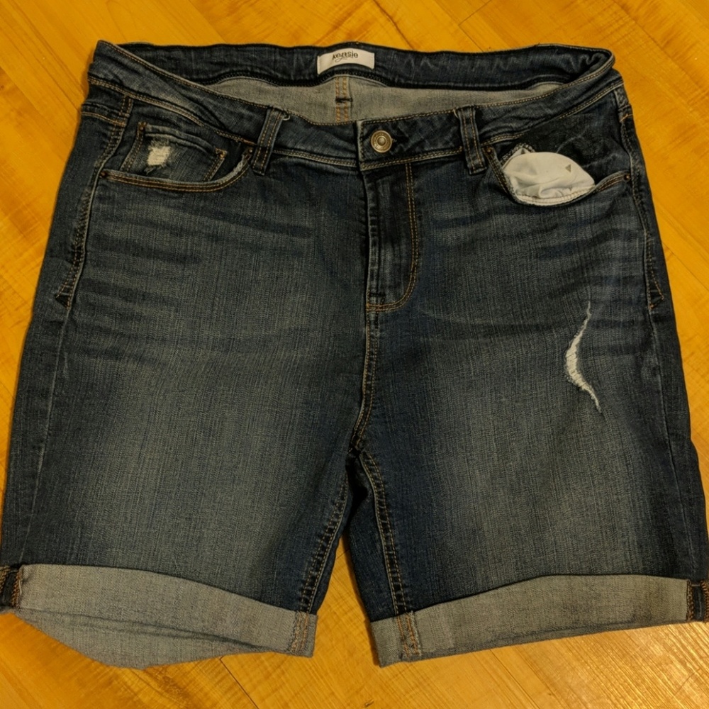 Kensie jeans shorts